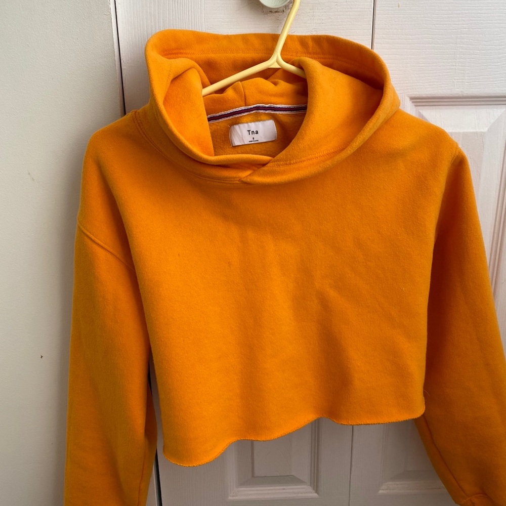 Cropped tna hoodie